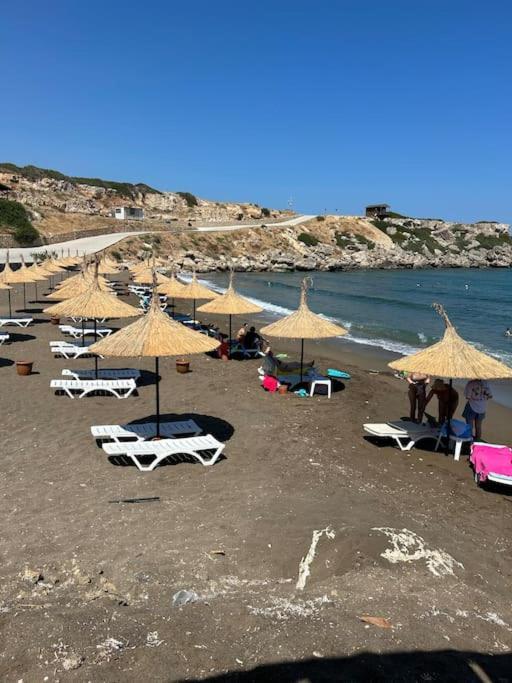 קיירניה Penthouse Med Privat Saltvannsbasseng Pa Esentepe Beach מראה חיצוני תמונה